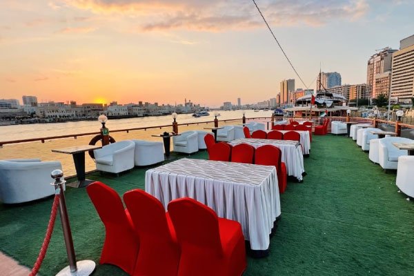 dhow-cruise-creek-in-dubai